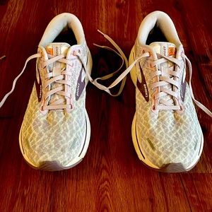 Brooks Ghost 14 Running Shoe